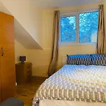 77 B Brailsford Road, Brixton, London Sw2 2Tb