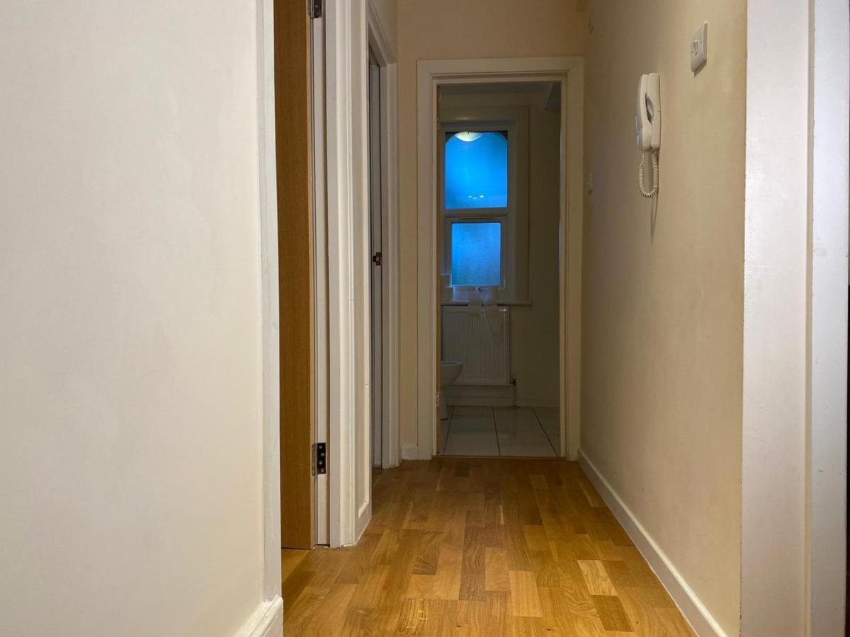 77 B Brailsford Road, Brixton, Sw2 2tb Londra